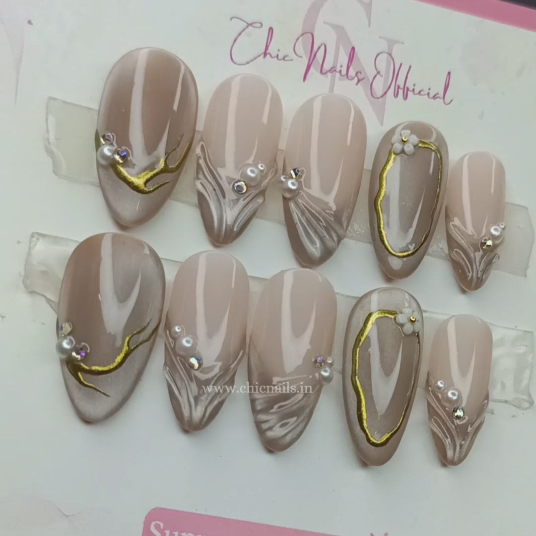 Aura Cat Eye Chrome Press On Nails by chicnails India